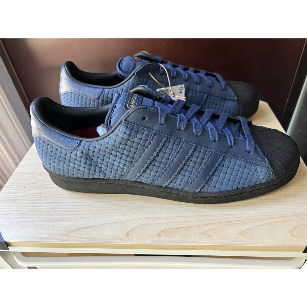 New Adidas Arrow & Beast x Superstar ADV Paris Size 11.5